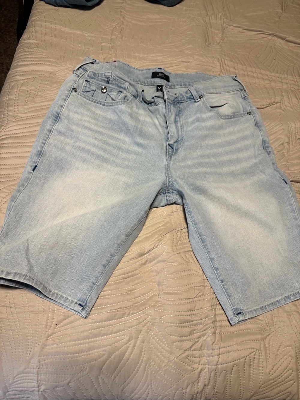 True Religion Light Wash Denim Men’s Shorts Sz 34 see pics
